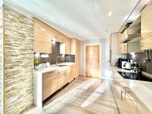 Photo 12- click for photo gallery